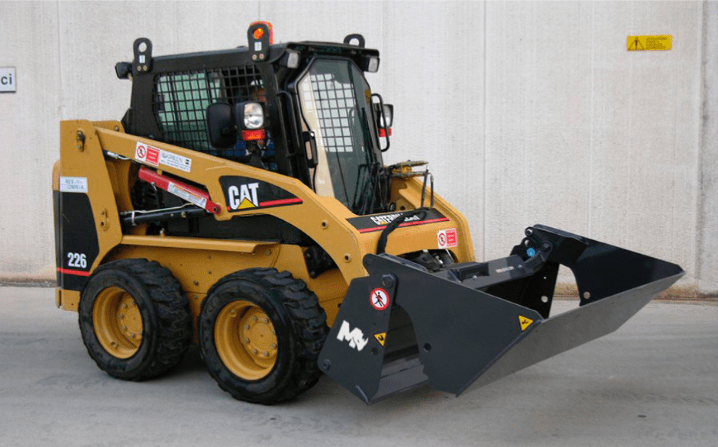 Mazio Multifunctional 4 in 1 Bucket | Width 1400 to 2300 mm | Depth 945 mm | Height 805 mm | For Skid Steer Loaders