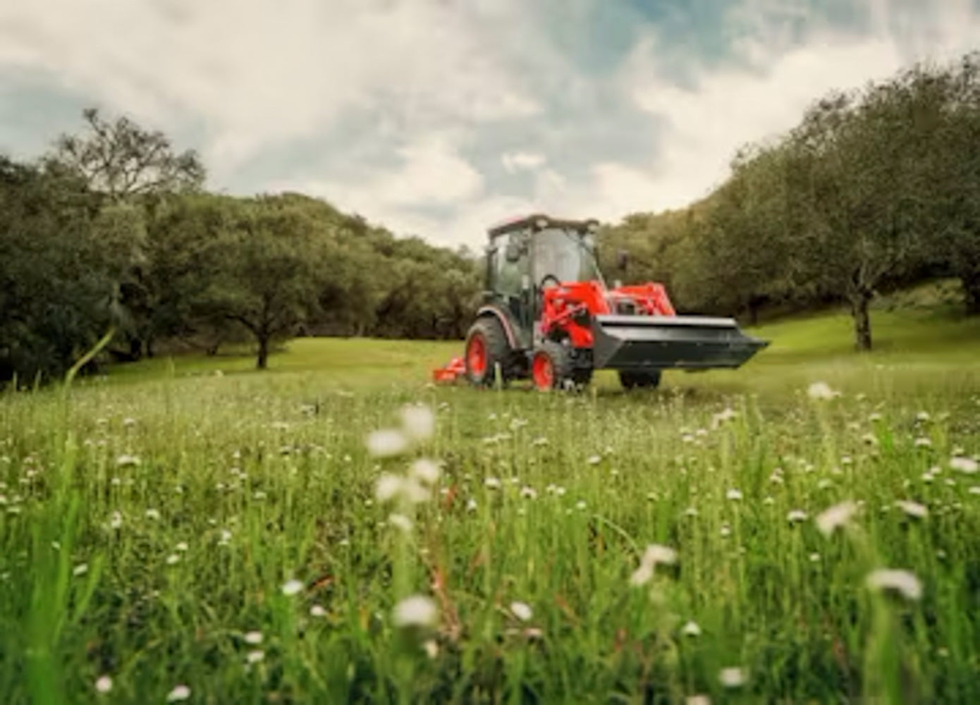 KIOTI | Hydrostatic Cab Tractor with Loader | CK2620SE | 54.5" Width | 24.5 HP | For Agricultural and Landscaping Tasks