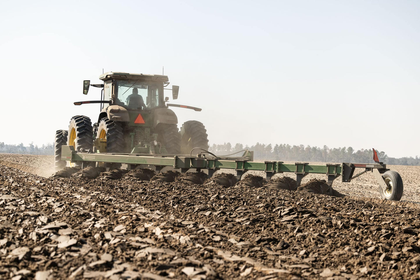 Harrell Ag | On-Land Switch Plow 6710 HD | 10-Bottom | Working Width 17 Feet Per Pass | HorsePower 325 to 600+ HP | For Tractors