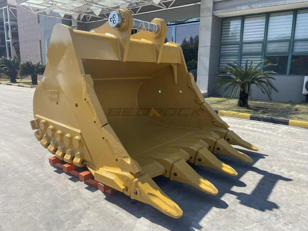 Bedrock Attachments Severe-Duty Bucket & Adjuster GP | Width 104" | Capacity 6.5 CU M | Machine Size 90-105 Tons | For Excavators CAT 395