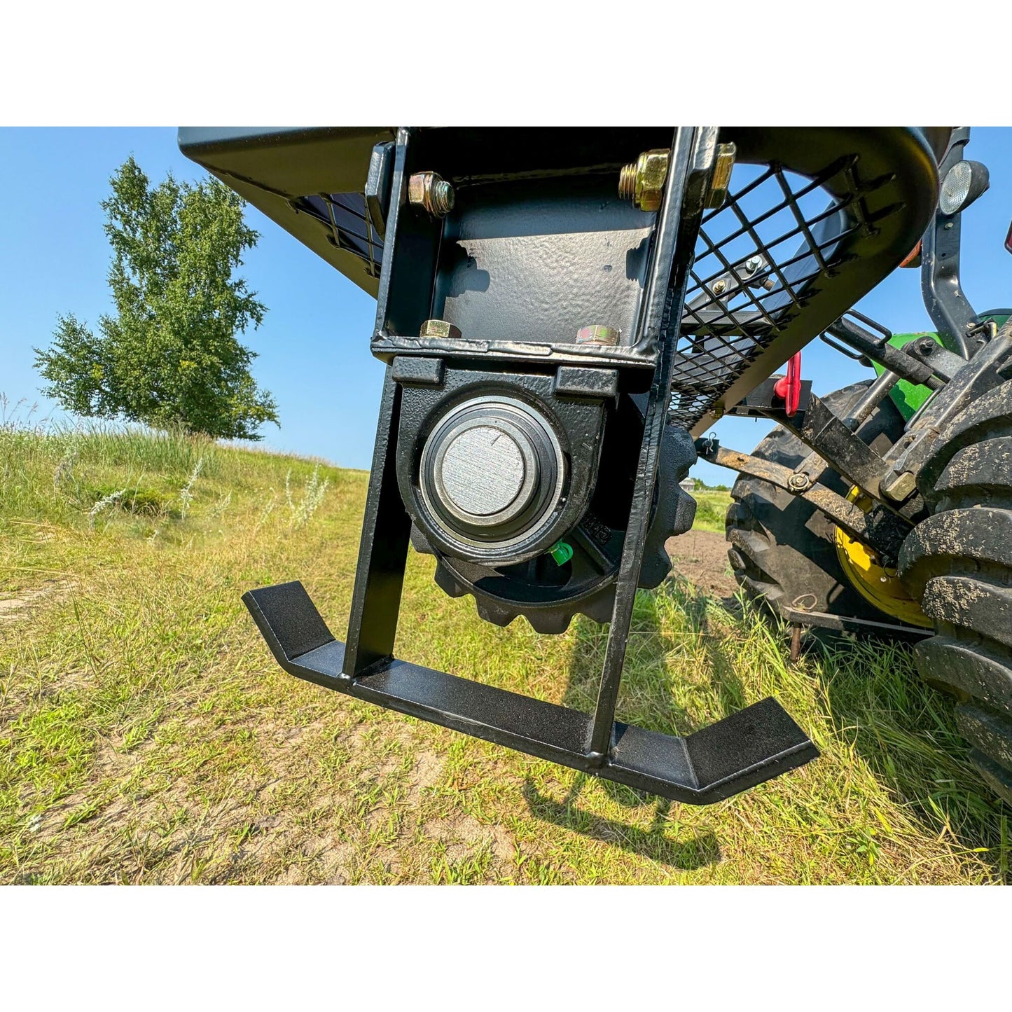 Field Tuff 72" 3-Point Cultipacker – 31 Cast Iron Wheels & Category 1 Hitch | Horsepower 25–45 HP | For Tractors