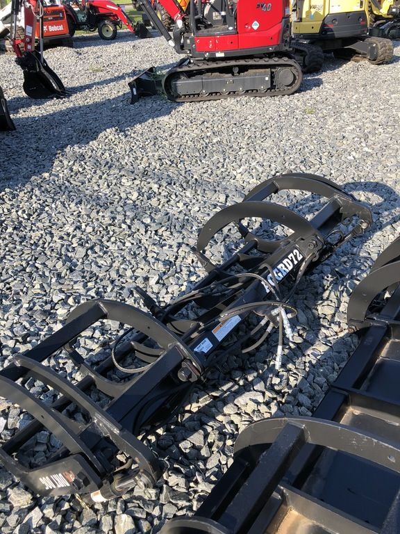 Dirt Dog AGGR Grapple Series | Overall Width 60" & 72" inches | Horsepower 40+ HP | For Tractors