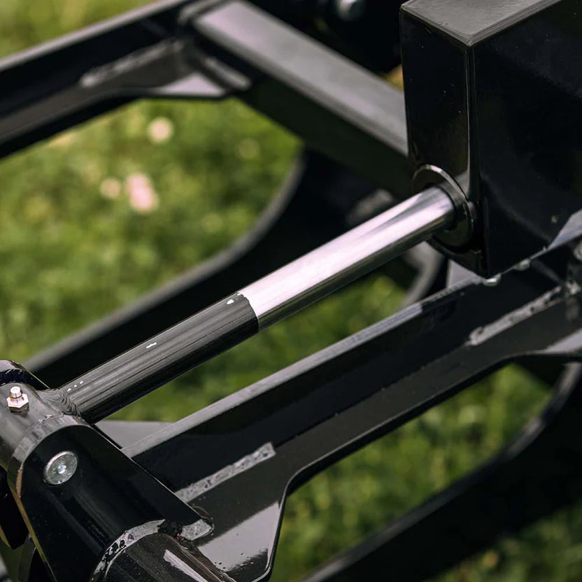 Titan Attachments Root Grapple | 42" Width | 24" Jaw Opening | Skeleton Bottom | 6–12 GPM Oil Flow | For Mini Skid Steers