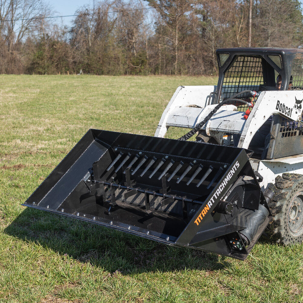 Titan Attachments Side Discharge Bucket | 72″ Width | Bolt-On Cutting Edge | 0.67 Cu. Yd | 12 Steel Agitators | Hydraulic Flow 10–20 GPM | For Skid Steers
