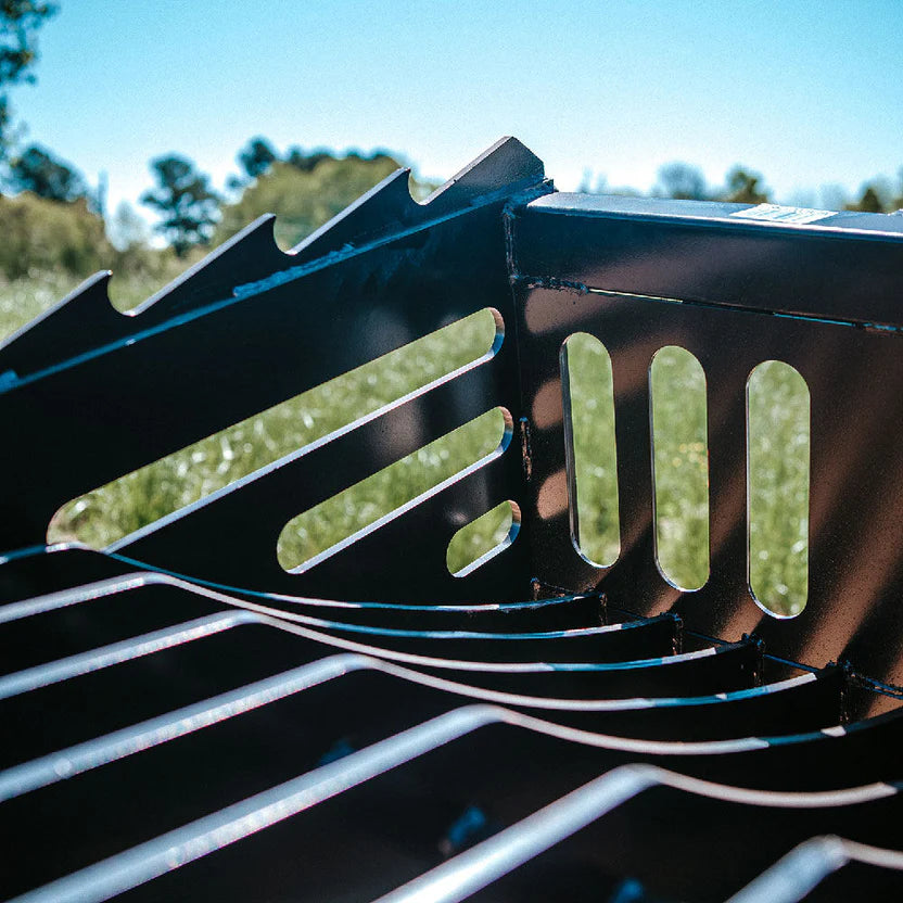 Titan Attachments Skeleton Rock Bucket | 3" Tine Spacing | 562–772 lb | Oil Flow 12–25 GPM | For Skid Steers