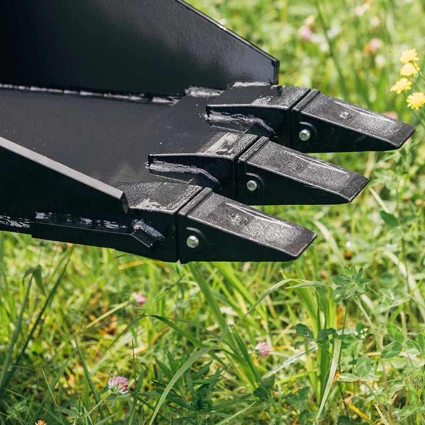 Titan Attachments Stump Bucket | Extreme HD | 0.5" Serrated Edge | 46" Width | Oil Flow Range 10–25 GPM | For Skid Steers