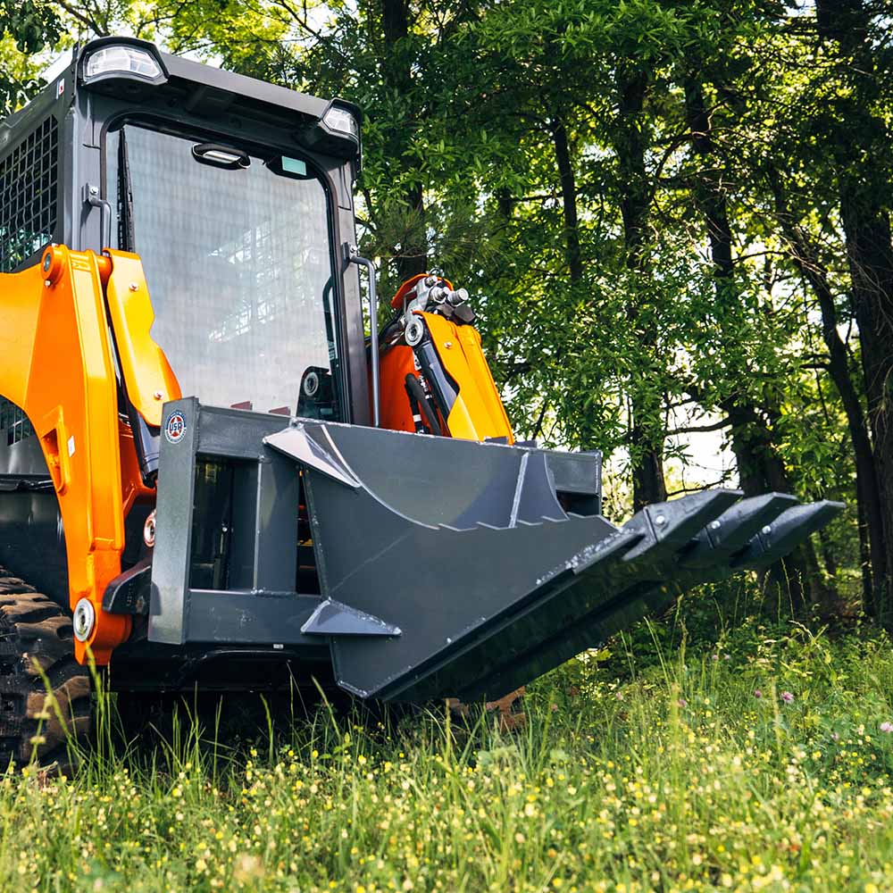 Titan Attachments Stump Bucket | Serrated 0.5" Blade | 45" Width | Oil Flow Range 12–22 GPM | For Skid Steer Loaders