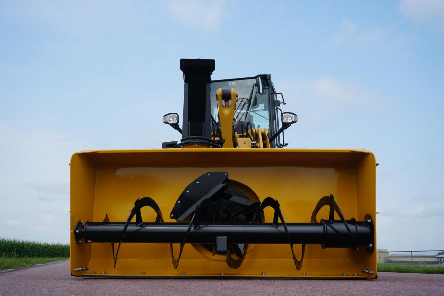 HitchDoc Hydraulic SnowBlower | Model HDS84SS | Width 84" inches | Oil Flow Range 11–35 GPM | For Extreme Duty Skid Steer