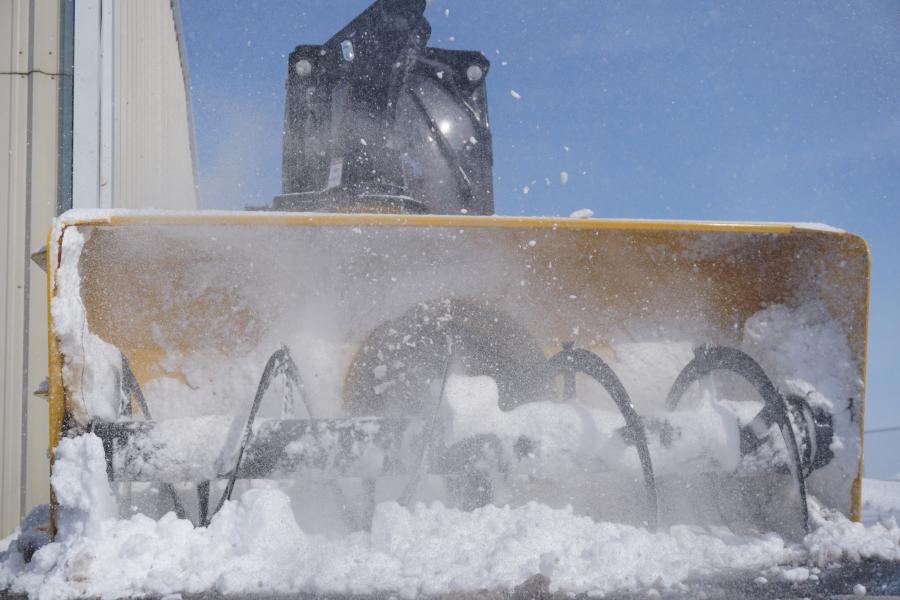 HitchDoc Hydraulic SnowBlower | Model HDS84SS | Width 84" inches | Oil Flow Range 11–35 GPM | For Extreme Duty Skid Steer