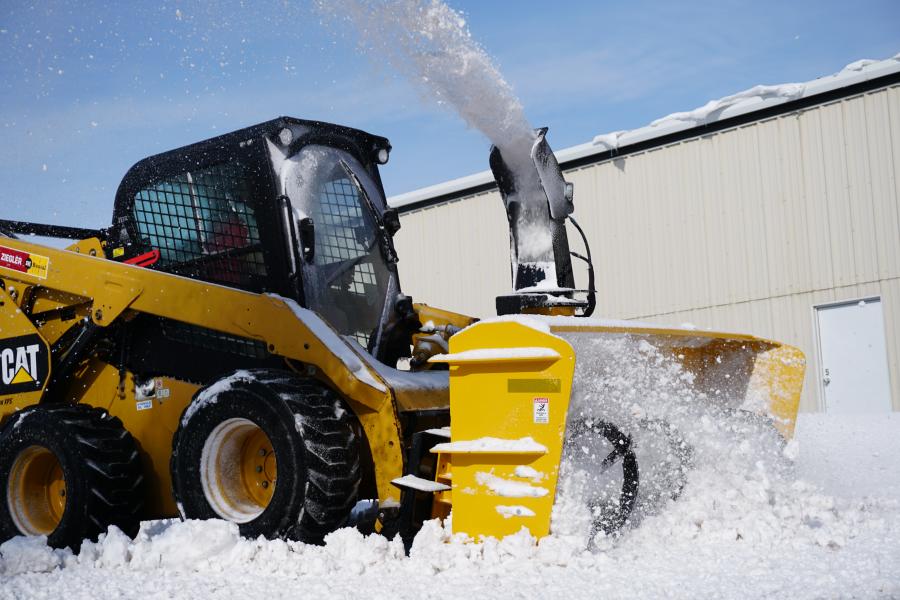 HitchDoc Hydraulic SnowBlower | Model HDS84SS | Width 84" inches | Oil Flow Range 11–35 GPM | For Extreme Duty Skid Steer