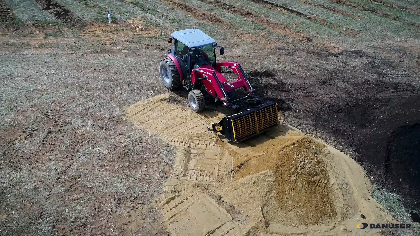 Danuser | Mega Mixer | Model 170002 | 31" Width | 3/4 Yard | Hydraulic Flow Up to 25 GPM | For Tractor
