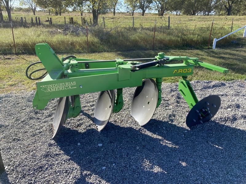 2024 Industrias America Disc Switch Plow | Model AR03 | Working Width 4.5' | Horsepower 15 To 20 HP | For Tractors
