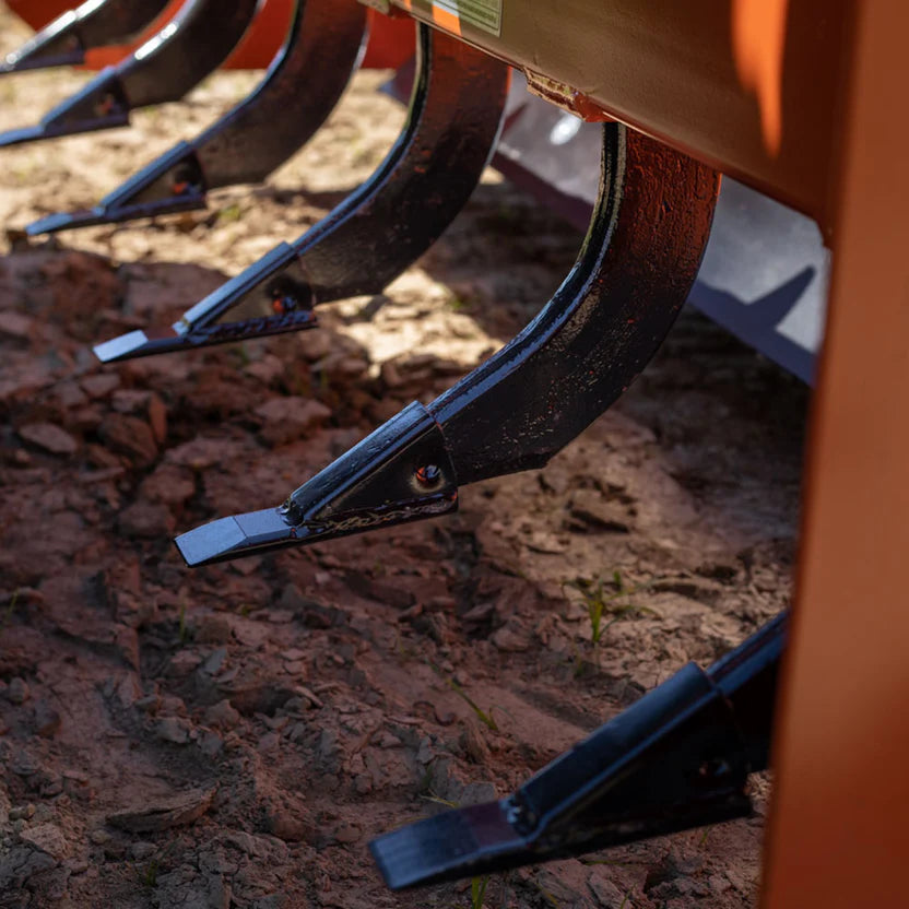 Titan Attachments Box Blade Scraper | Heavy-Duty Steel | 4'–7' Width Options | 296–443 lbs | Horsepower 18–45 HP | For Tractors