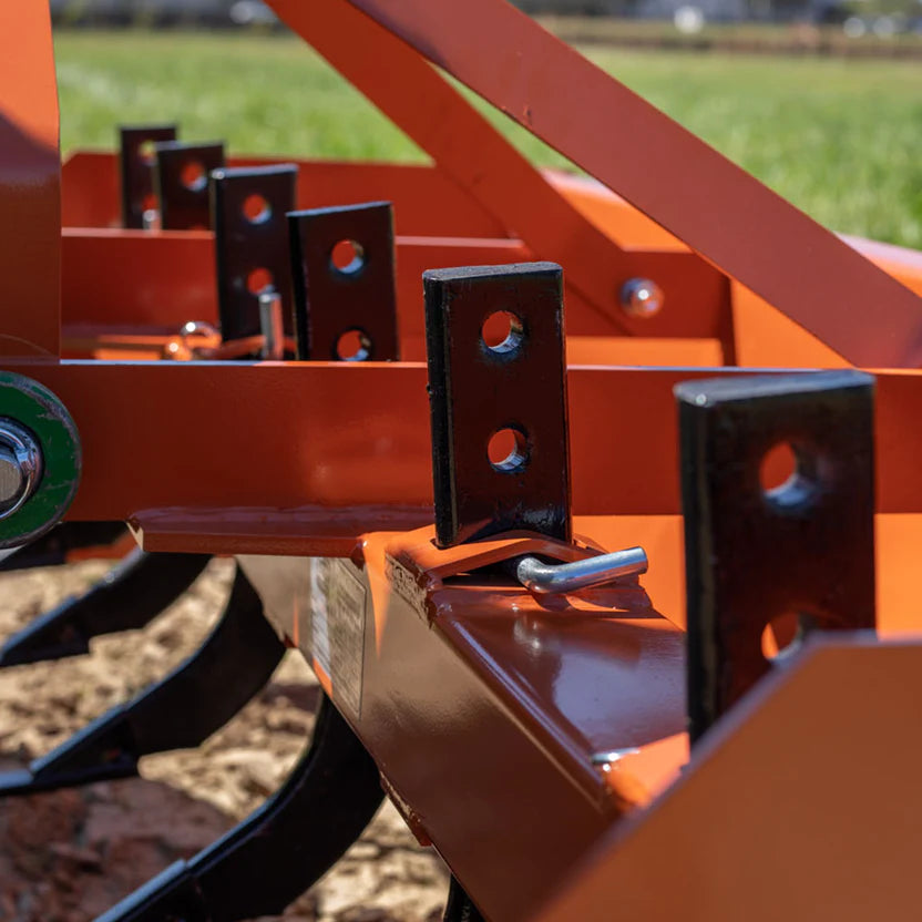 Titan Attachments Box Blade Scraper | Heavy-Duty Steel | 4'–7' Width Options | 296–443 lbs | Horsepower 18–45 HP | For Tractors