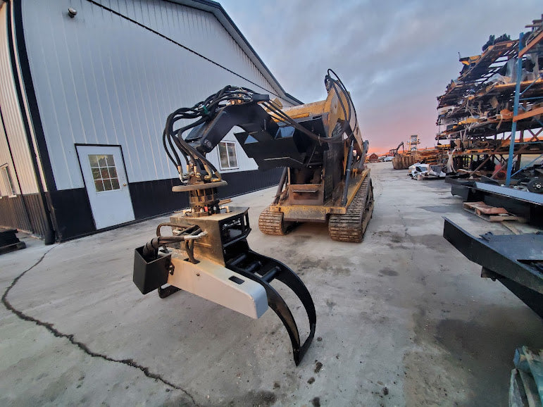 Hammer Head Grapple Saw | Model GSR-55 | Maximum Grapple Opening 55" | Hydraulic Flow Range 15.5+ GPM | For Skid Steers