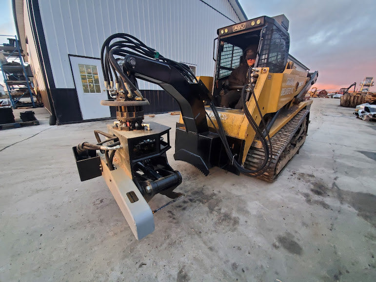 Hammer Head Grapple Saw | Model GSR-55 | Maximum Grapple Opening 55" | Hydraulic Flow Range 15.5+ GPM | For Skid Steers