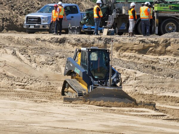 Skeer Machine Control Ready Grader Attachment | Sizes 7′ Ft & 8' 4" Ft | Minimum Horsepower 60-65 HP | For Skid Steers