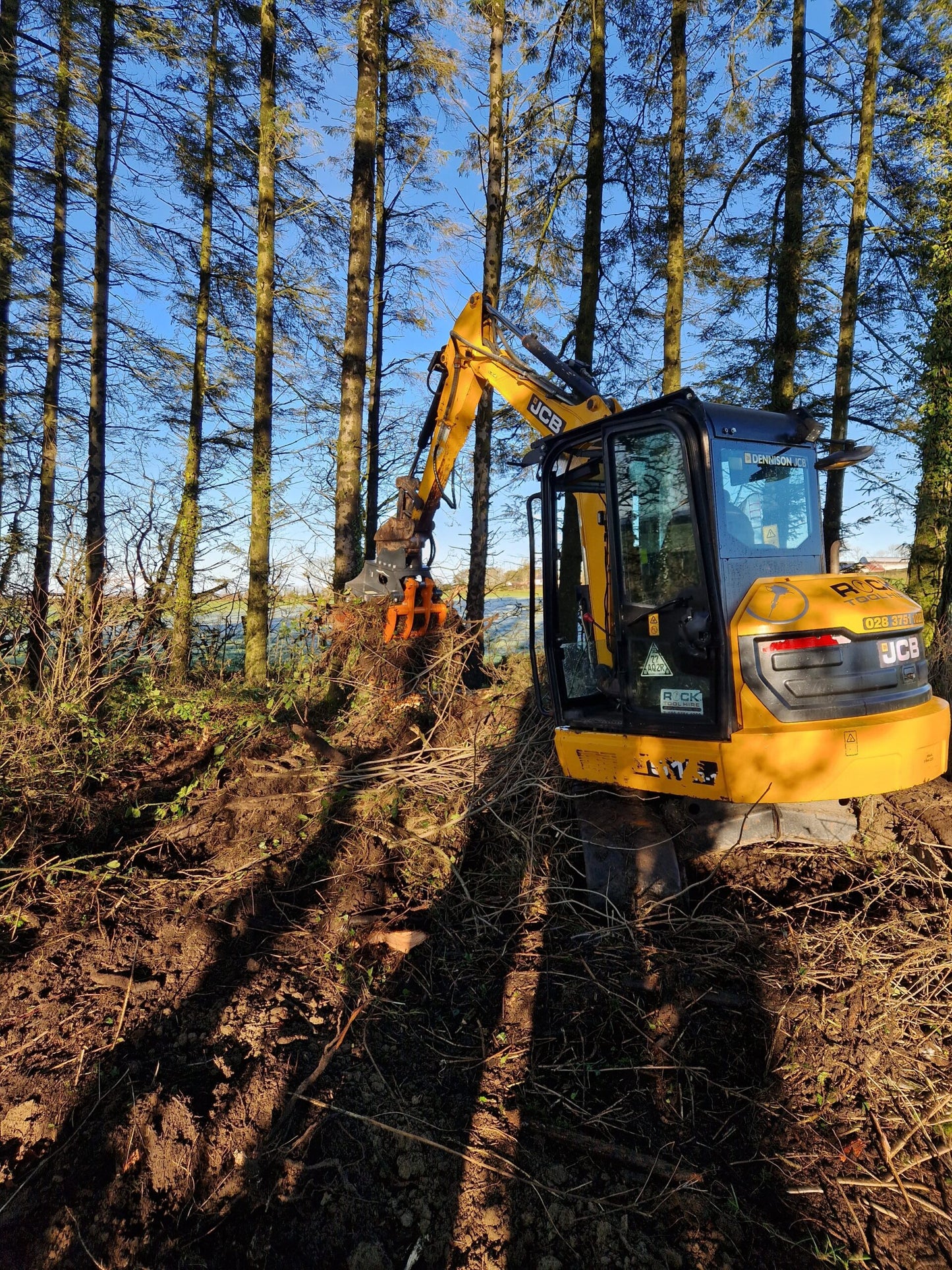 MDE Machinery | Scorpion Grapple | Model S500 To S1900 | Width 26.4" To 75" Inches | Machine Size 1.5 - 55 Tons | For Excavators