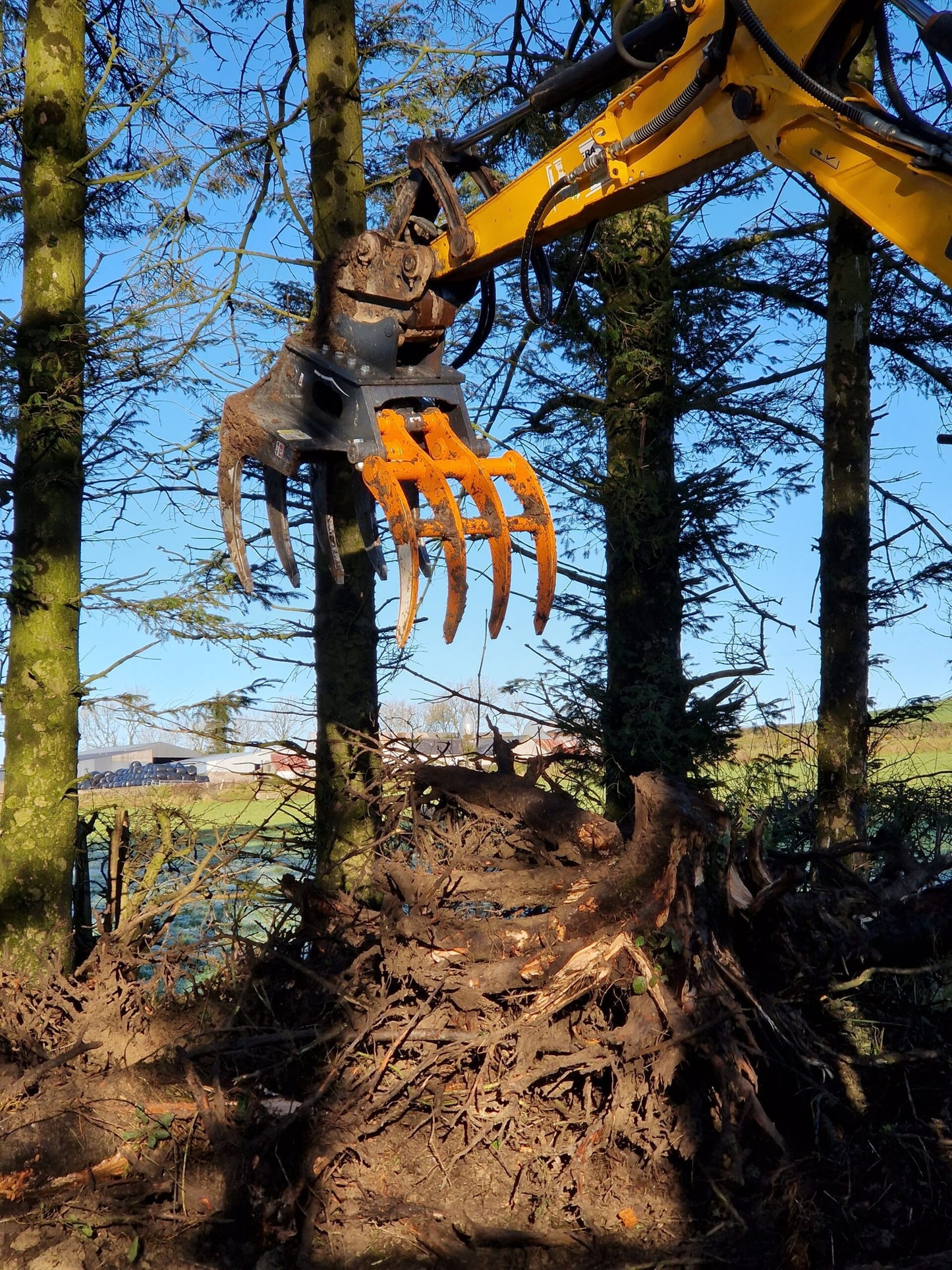 MDE Machinery | Scorpion Grapple | Model S500 To S1900 | Width 26.4" To 75" Inches | Machine Size 1.5 - 55 Tons | For Excavators
