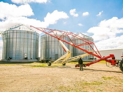Farm King Back-saver Grain Auger | Model 16124 | Size 16" x 124' | Multi-flighting Hopper | 175 HP | For Tractors
