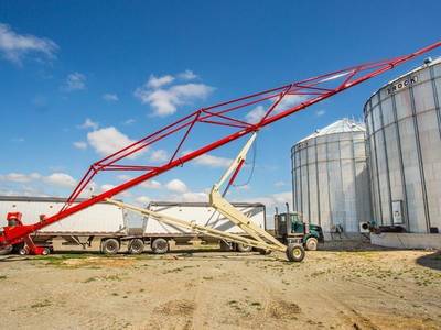 Farm King Back-saver Grain Auger | Model 16124 | Size 16" x 124' | Multi-flighting Hopper | 175 HP | For Tractors