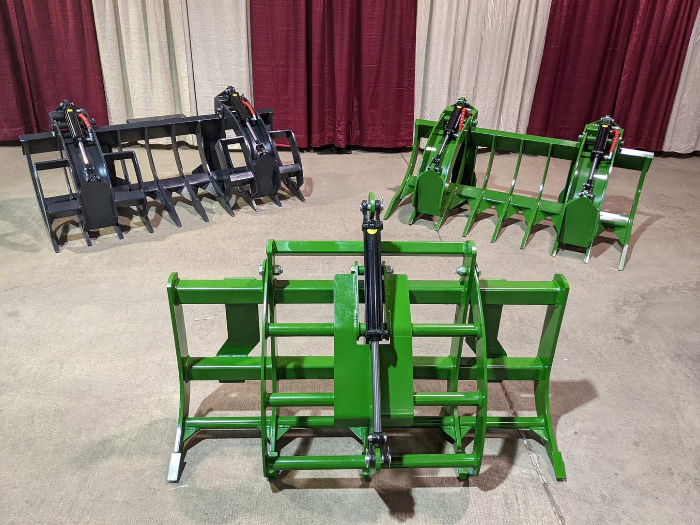 LMC AG 60" Width Medium Duty Grapple Loader Attachment with Hydraulic Cylinder | For Tractors & Skid Steers