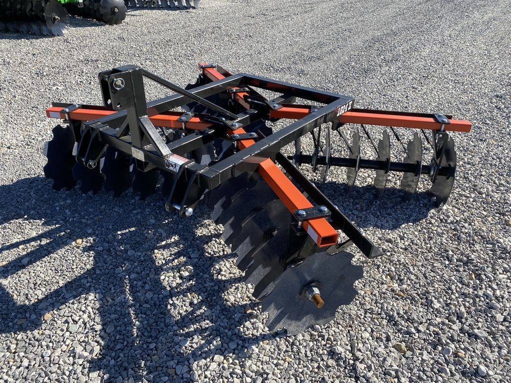 2024 Industrias America 3-Point Finish Disk | Model 1820X | Width 6' | Blade Size 18" | Horsepower 25 To 35 HP | For Tractors