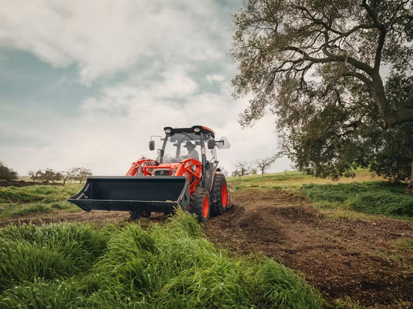 KIOTI | Hydrostatic Cab Tractor | DK5320SE | 62.8" Width | 50.3 HP | For Agricultural and Landscaping Tasks