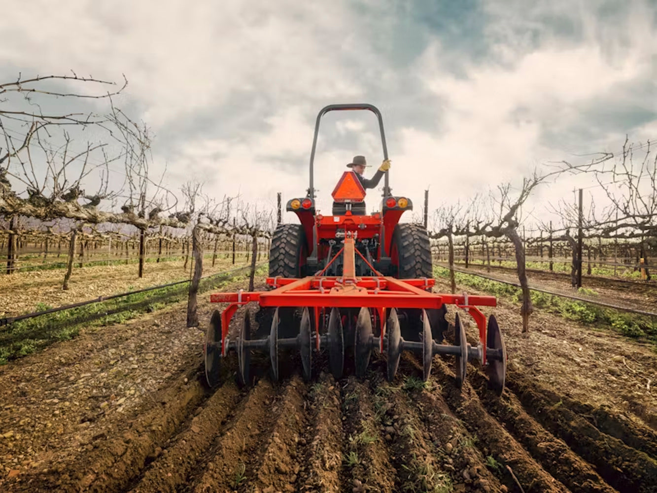 KIOTI | Hydrostatic Cab Tractor | NS4710 | 70.4" Width | 45 HP | For Agricultural