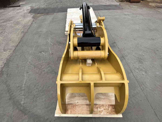 Bedrock Attachments Pin Grabber Thumb | Width 43.3" | Pin Size 110mm | 3 Teeth | Machine Size 45-50 Ton | For Excavators