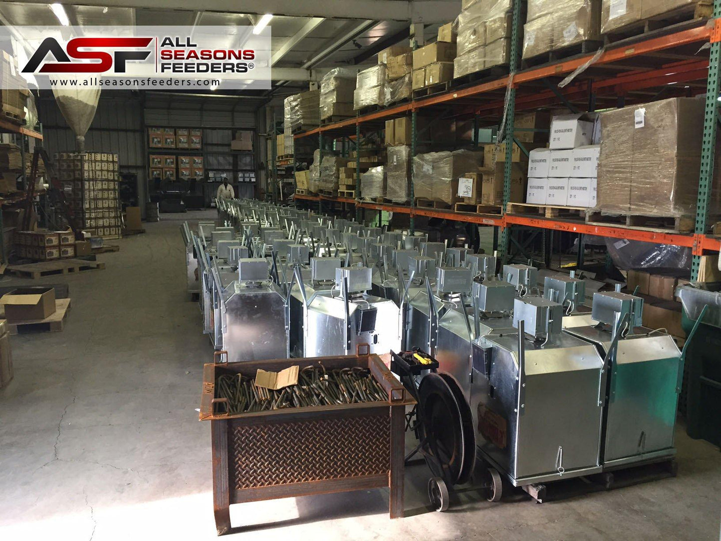 ASF Broadcast Feeder w/ Solar | Capacity 300lb | 7' Legs With Drive Pins