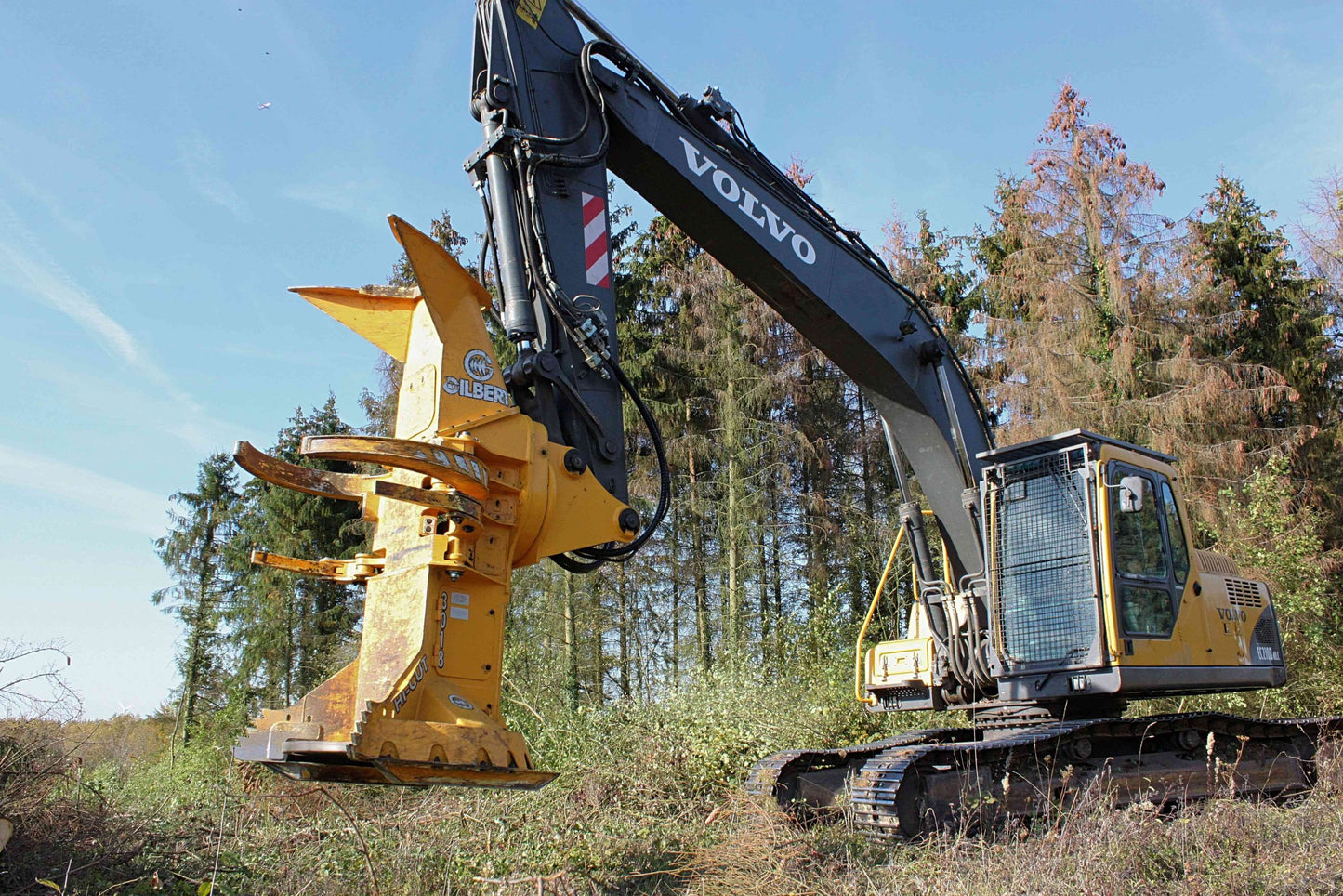 Gilbert Excavator Feller Buncher Shovel Felling Head | Model 3015, 3018 & 3020 | Cutting Capacity 14"-20" | Machine Size 15-25 Ton | For Excavators