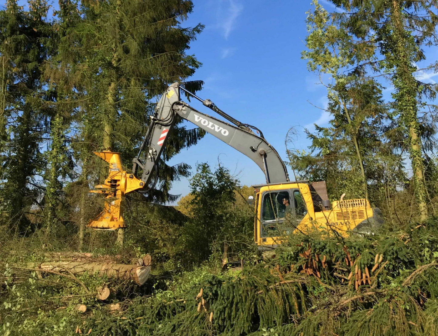 Gilbert Excavator Feller Buncher Shovel Felling Head | Model 3015, 3018 & 3020 | Cutting Capacity 14"-20" | Machine Size 15-25 Ton | For Excavators