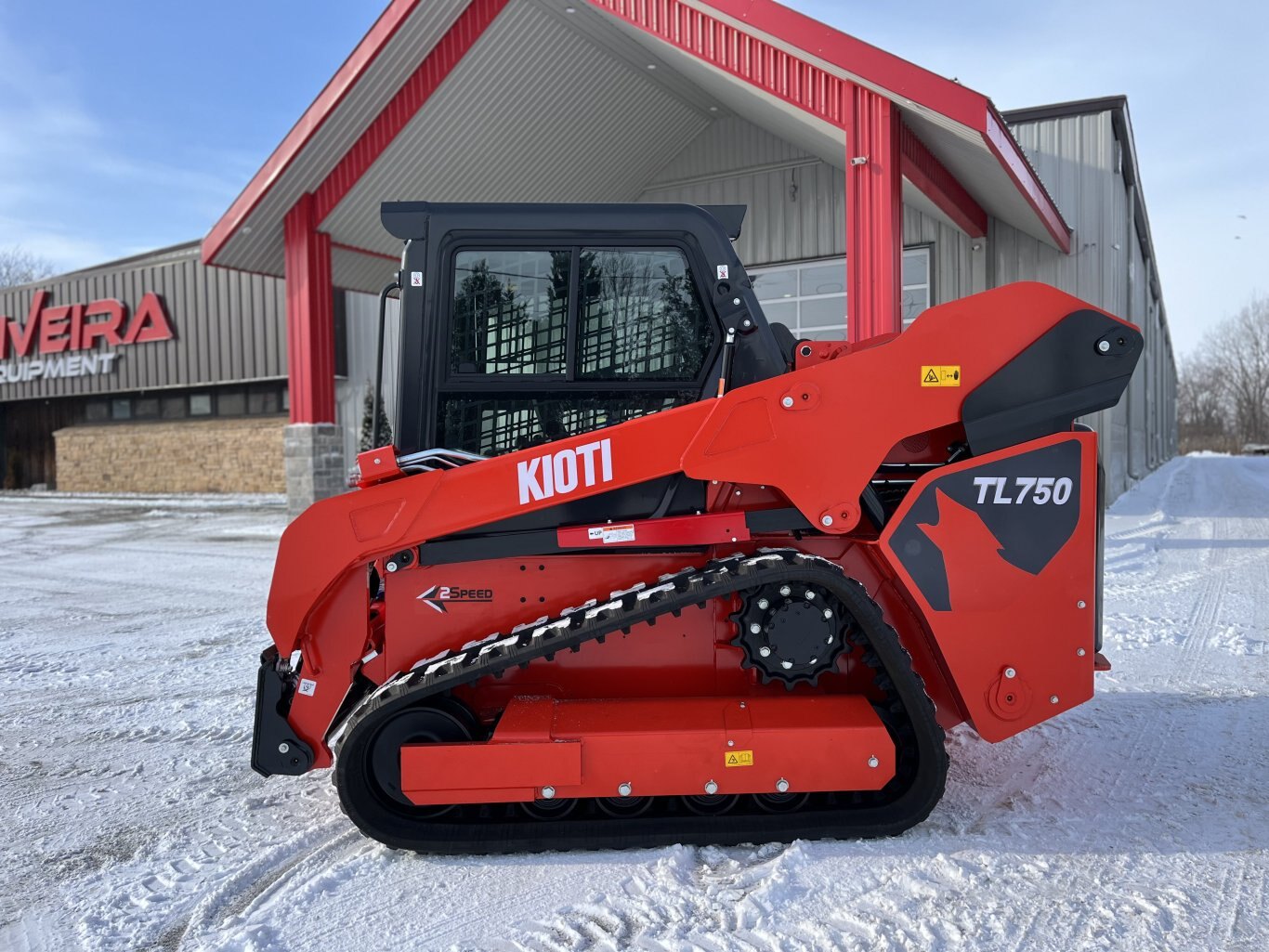 KIOTI Compact Track Loader | Model TL750 Flow+ Cab | Width 70.9" | Length 116.1" | Height with Cab 81.9" | Hydraulic Flow 34 GPM | For Heavy-Duty Tasks