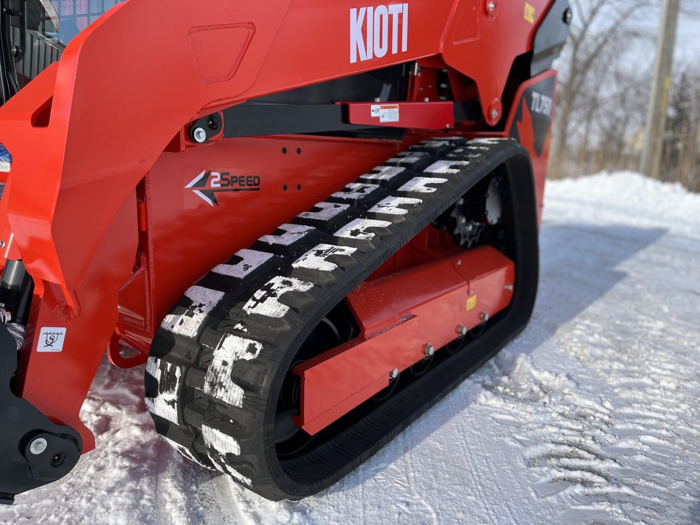 KIOTI Compact Track Loader | Model TL750 Flow+ Cab | Width 70.9" | Length 116.1" | Height with Cab 81.9" | Hydraulic Flow 34 GPM | For Heavy-Duty Tasks