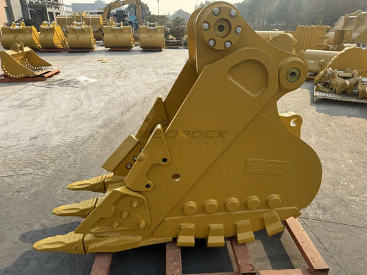 Bedrock Attachments Heavy-Duty Bucket | Model EB330DHD-30-0.78 | Width 33" | Capacity 0.78 CU M | Machine Size 30-40 Tons | For Excavators CAT 330