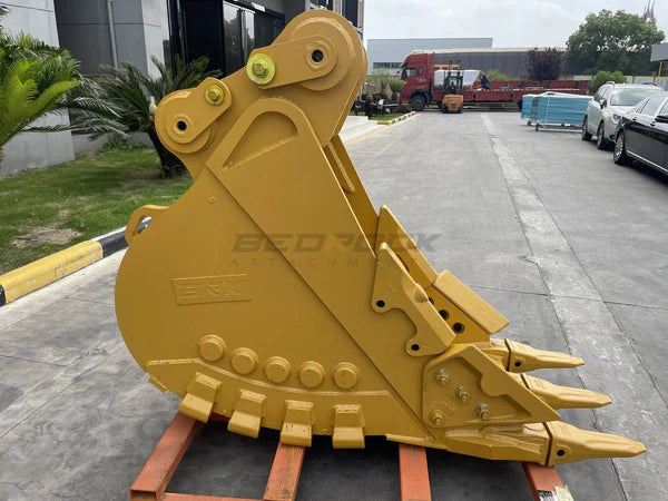 Bedrock Attachments Heavy-Duty Bucket & Adjuster GP | Width 30-Inch | Capacity 0.73 CU M | Machine Size 30-40 Tons | For Excavators CAT 336