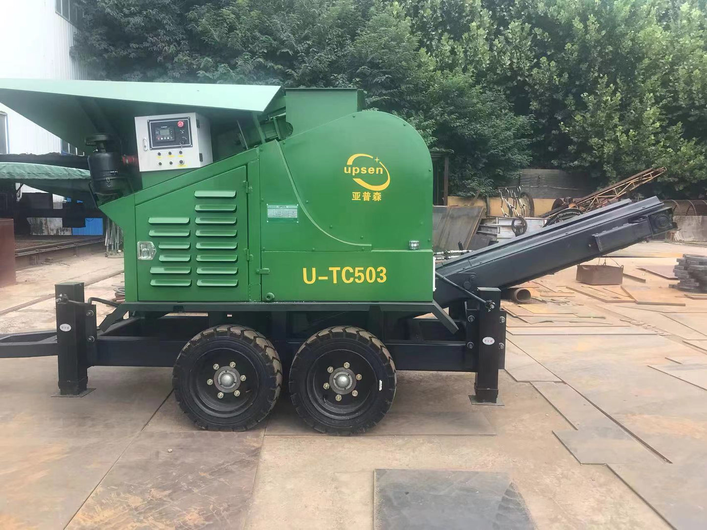 Upsen Mini Wheel Tire Mobile Jaw Crusher | Model U-TC503 | Stock Bin Volume 0.8 Cubic Meter | Capacity 10-30t/h | Diesel Engine 40 KW