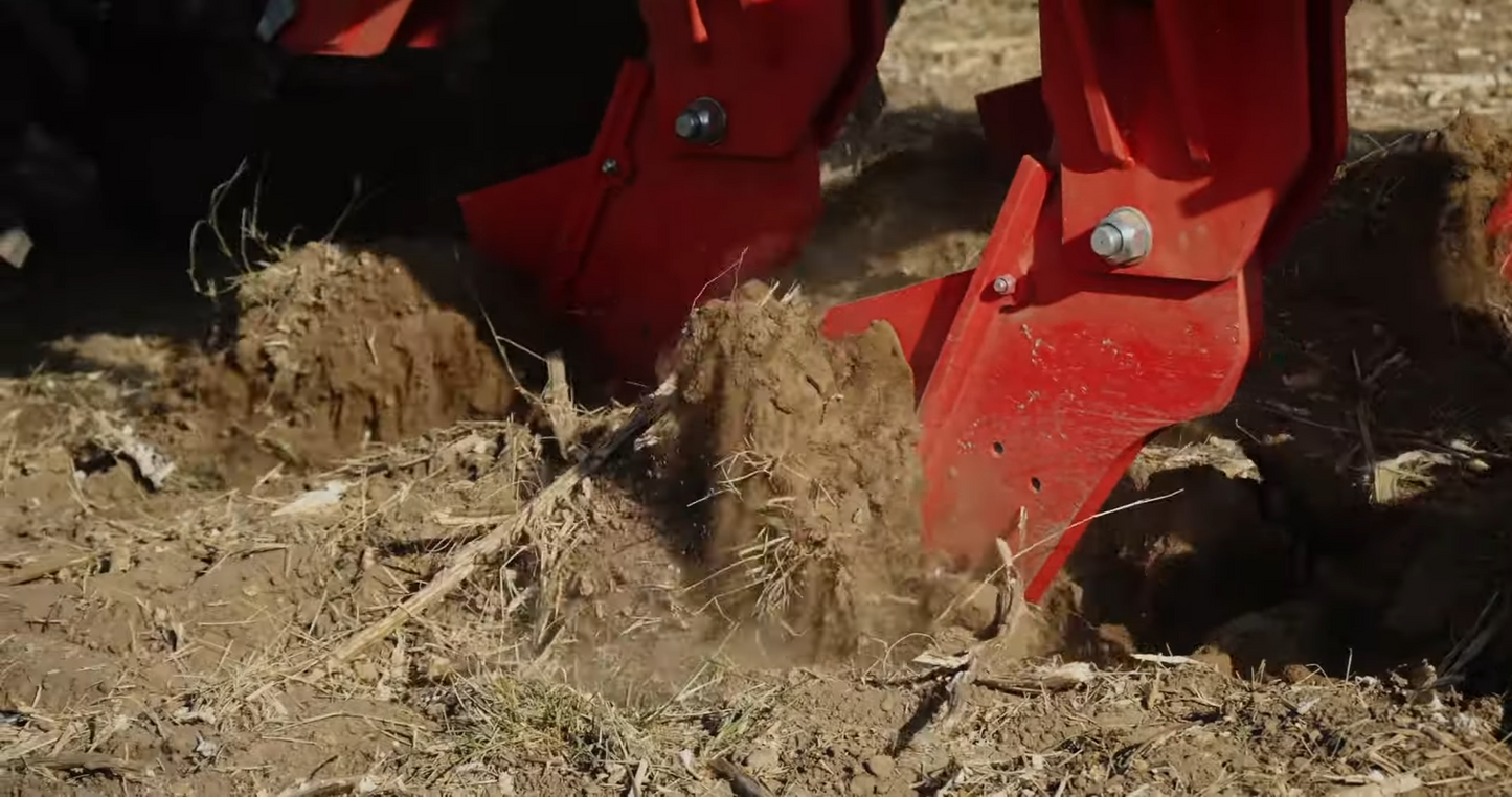 TOSCANO | Heavy Duty Subsoiler | Model 2500/5, 3000/7, 3500/7, 4000/9 & 5000/11 | Work Width 8.2 To 16.4 Feet | HorsePower 170-390 HP | For Tractor