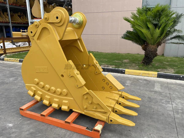 Bedrock Attachments Heavy-Duty Bucket & Adjuster GP | Width 36-Inch | Capacity 1.41 CU M | Machine Size 45-55 Tons | For Excavators CAT 349