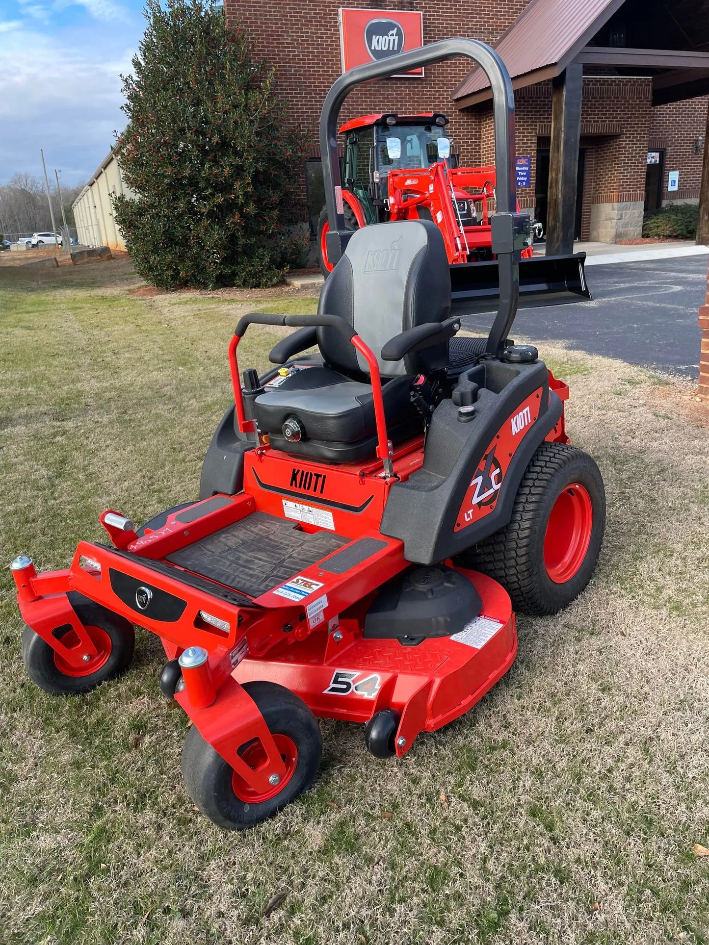 KIOTI | Zero-Turn Mower | ZXC LT Series | ZXC54LT | 54″ Fabricated Deck | 24 HP Kawasaki | For Professional Lawn Care