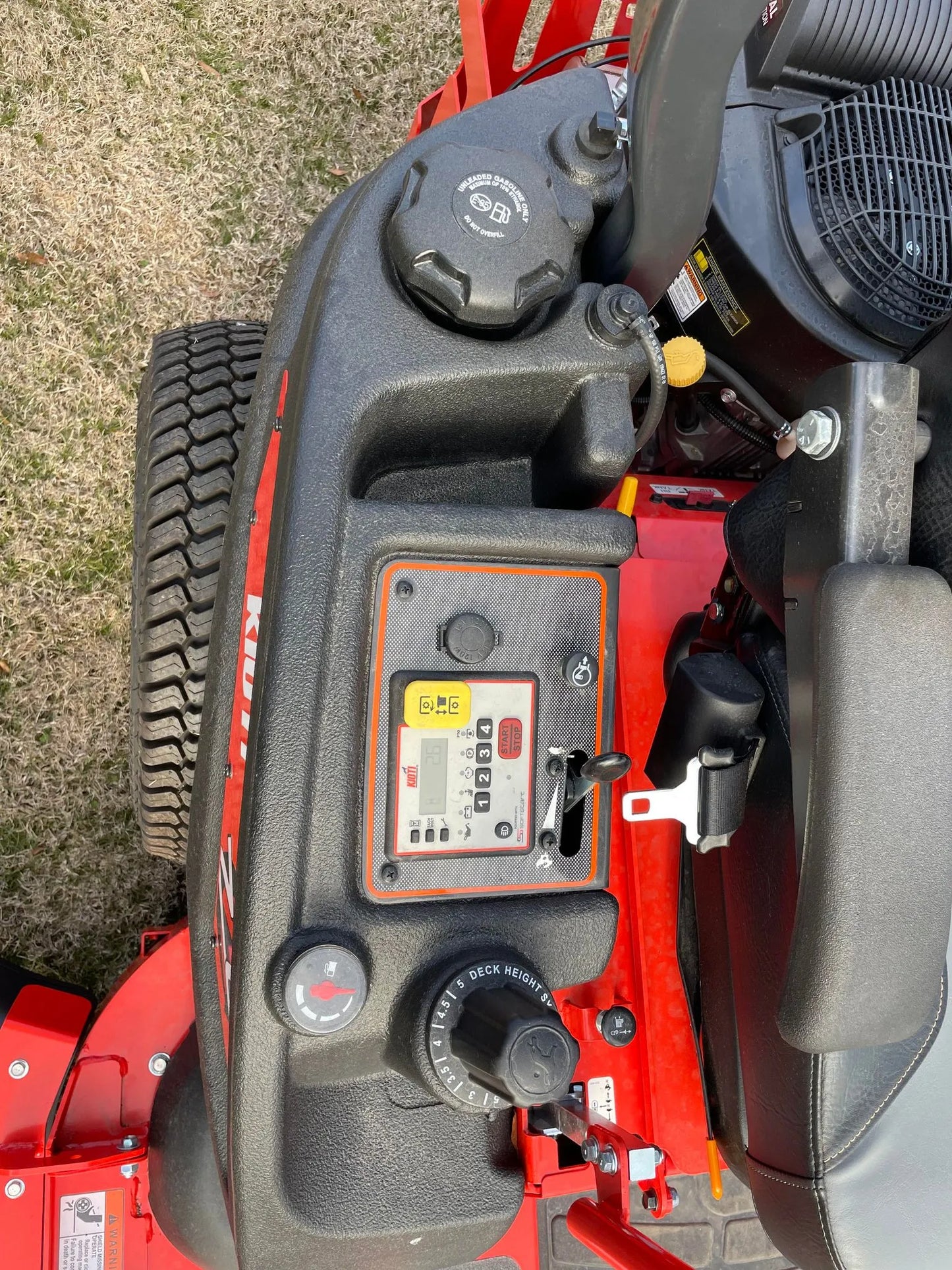KIOTI | Zero-Turn Mower | ZXC LT Series | ZXC54LT | 54″ Fabricated Deck | 24 HP Kawasaki | For Professional Lawn Care