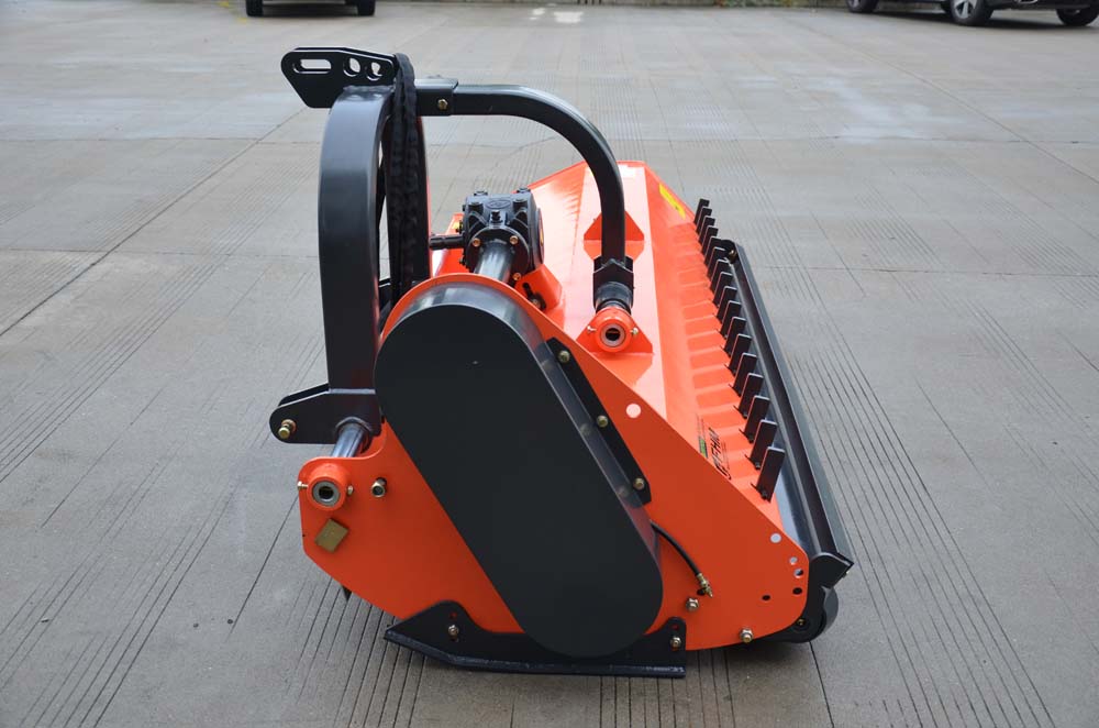 Farmer Helper | Super Heavy Duty Flail Mower | Model FH-D Series | Working Width 47" to 71" | Horsepower 25 To 65 HP | For Tractors