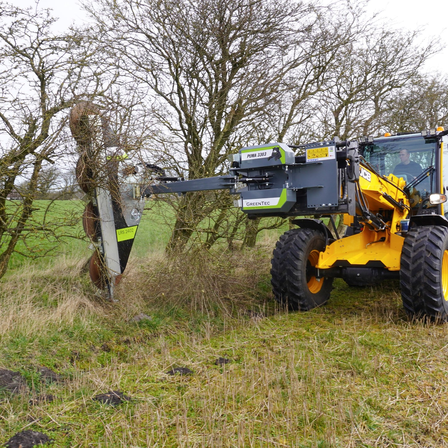 GreenTec Limb Trimmer | Model Multi Carrier Puma 3303 | Transport Width 7'3" Ft | Oil Flow 13.2 GPM | For Loader