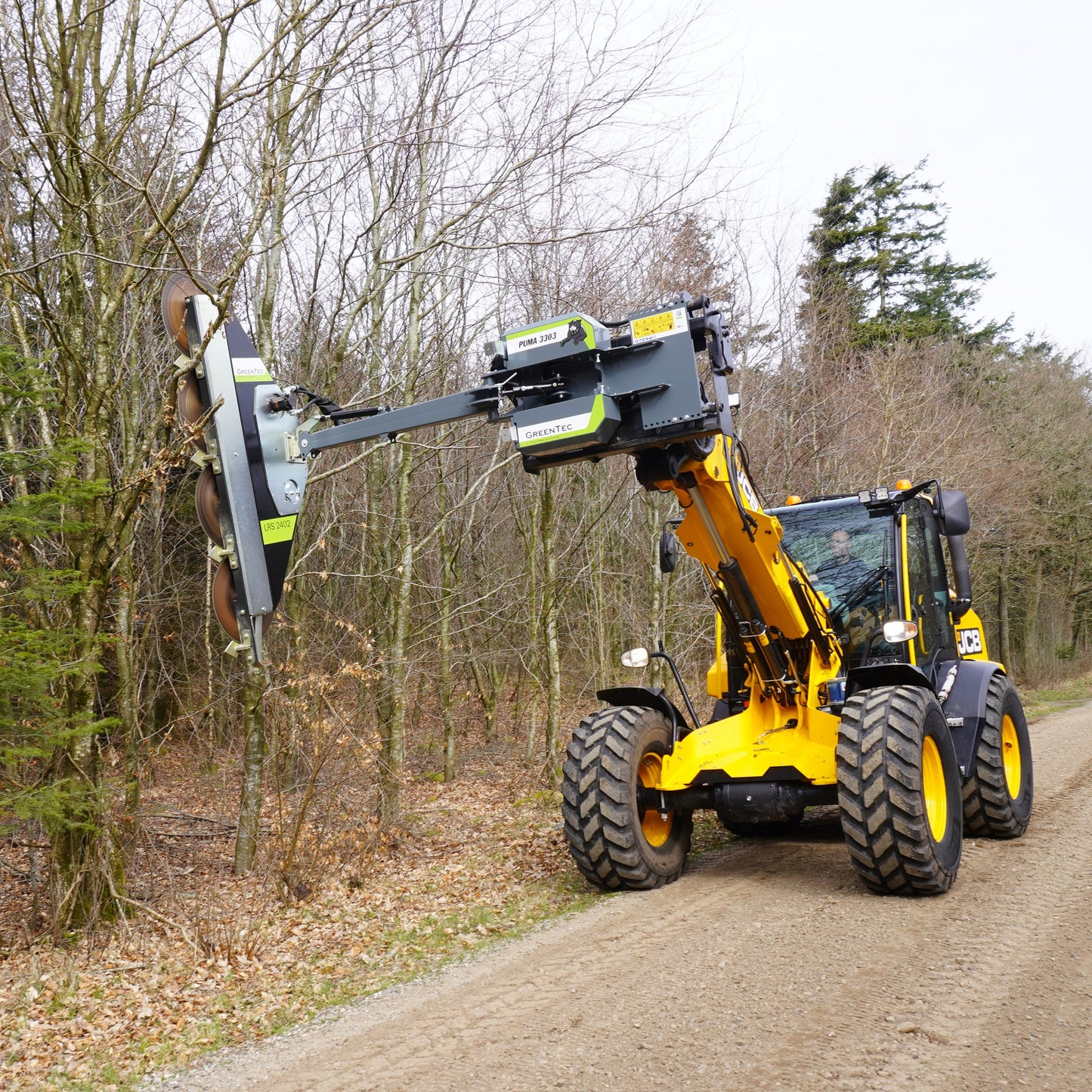 GreenTec Limb Trimmer | Model Multi Carrier Puma 3303 | Transport Width 7'3" Ft | Oil Flow 13.2 GPM | For Loader
