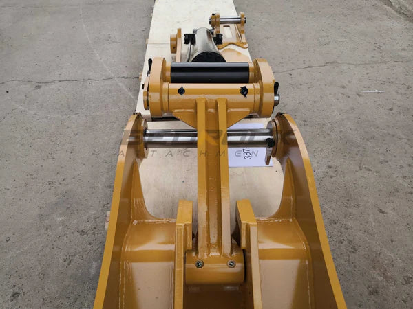 Bedrock Attachments Pin Grabber Thumb | Model ET70-PG5T48 | Width 36.3" | Pin Size 70mm | 5 Teeth | Machine Size 15-18 Ton | For Excavators