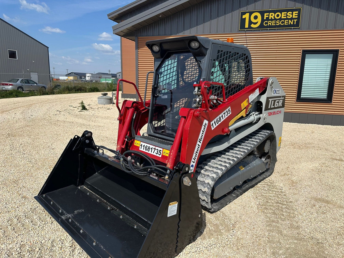 Skid Steer Doors Cab Enclosure Door | BSD‑TL6R (Takeuchi TL6R) | 17.8 GPM | For Takeuchi TL6R Skid Steers