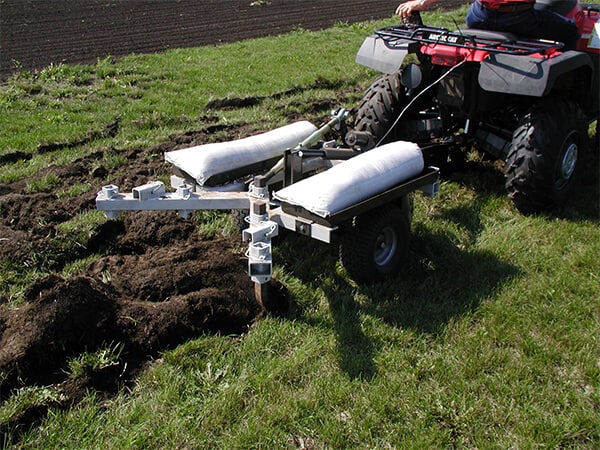 Kunz Engineering | Chisel Plow | Till-Ease | Model 760 | 60″ Width | Electric Lift | For Tractor