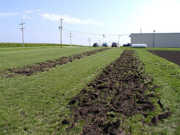 Kunz Engineering | Chisel Plow | Till-Ease | Model 760 | 60″ Width | Electric Lift | For Tractor