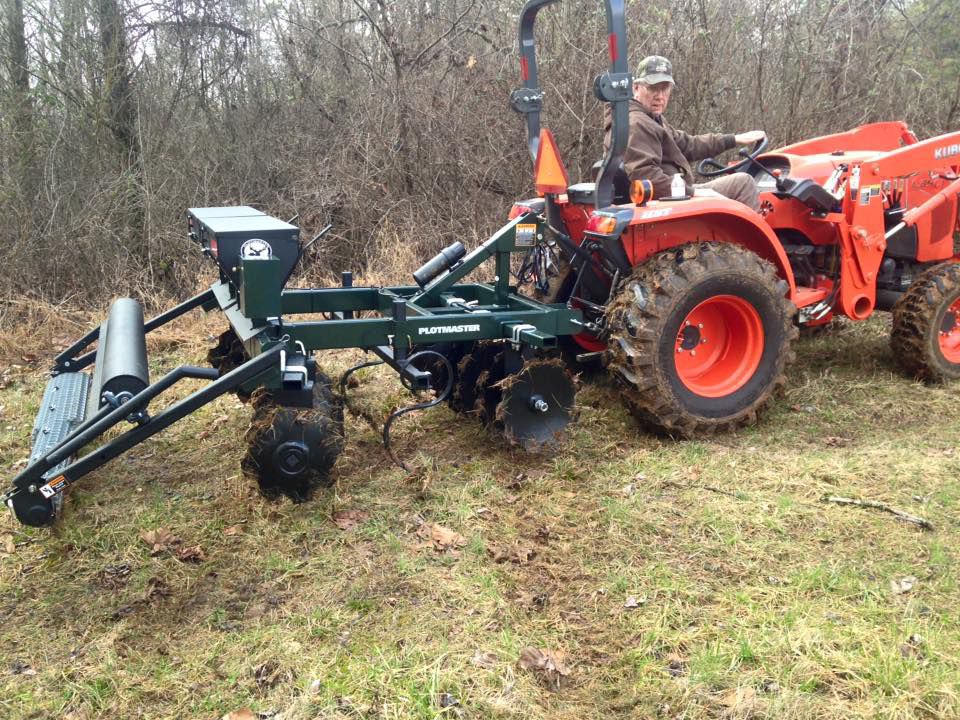 PLOTMASTER 6' Hunter 600 | Cultipacker, Seeder, Disk | Food Plot Planter | 3pt Hitch For Tractor